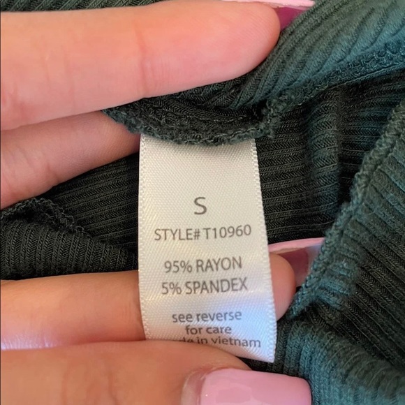 Top - Picture 3 of 4